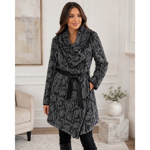 Diane Von Furstenberg Jackets & Blazers - Diane Von Furstenberg Gray Leopard Faux Fur Coat Asymmetrical Shawl Collar L